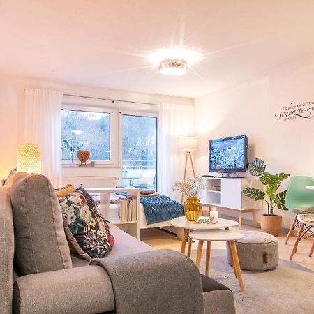 Modernes Apartment Im Gruenen I Balkon I Wlan I Stellplatz Schwarzenberg  Exterior foto