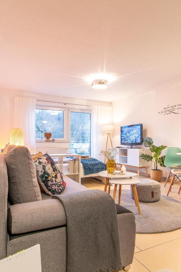 Modernes Apartment Im Gruenen I Balkon I Wlan I Stellplatz Schwarzenberg  Exterior foto