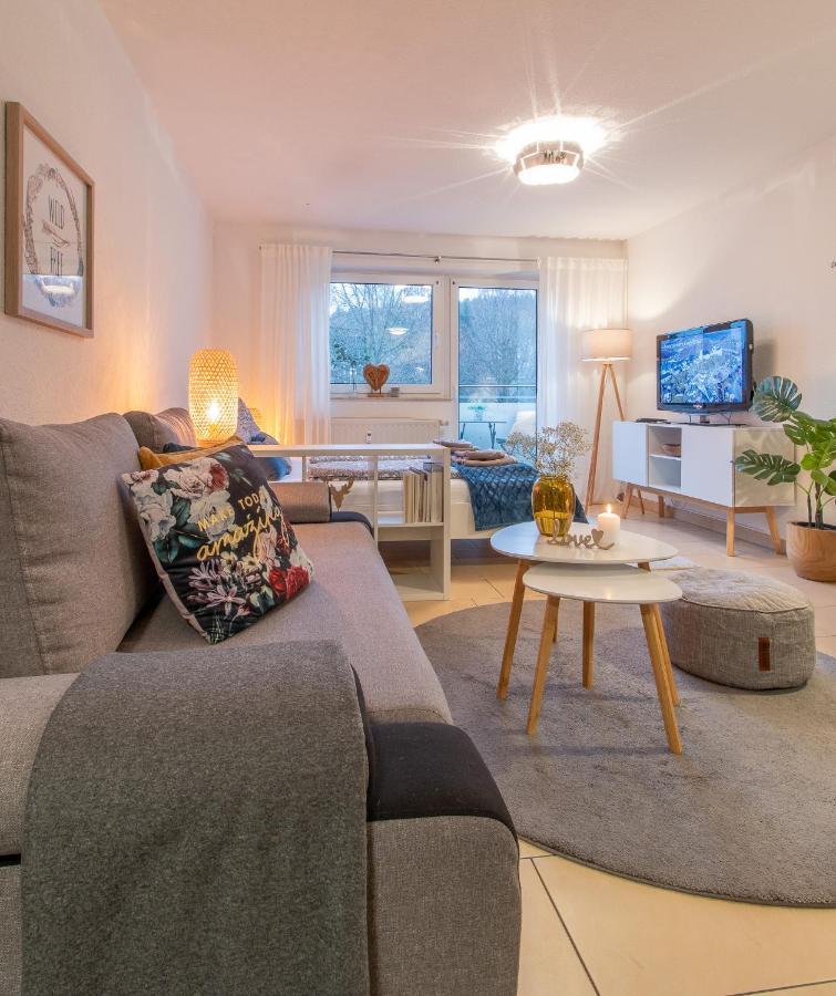Modernes Apartment Im Gruenen I Balkon I Wlan I Stellplatz Schwarzenberg  Exterior foto