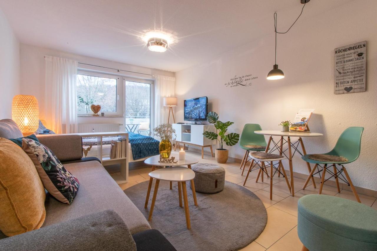 Modernes Apartment Im Gruenen I Balkon I Wlan I Stellplatz Schwarzenberg  Exterior foto